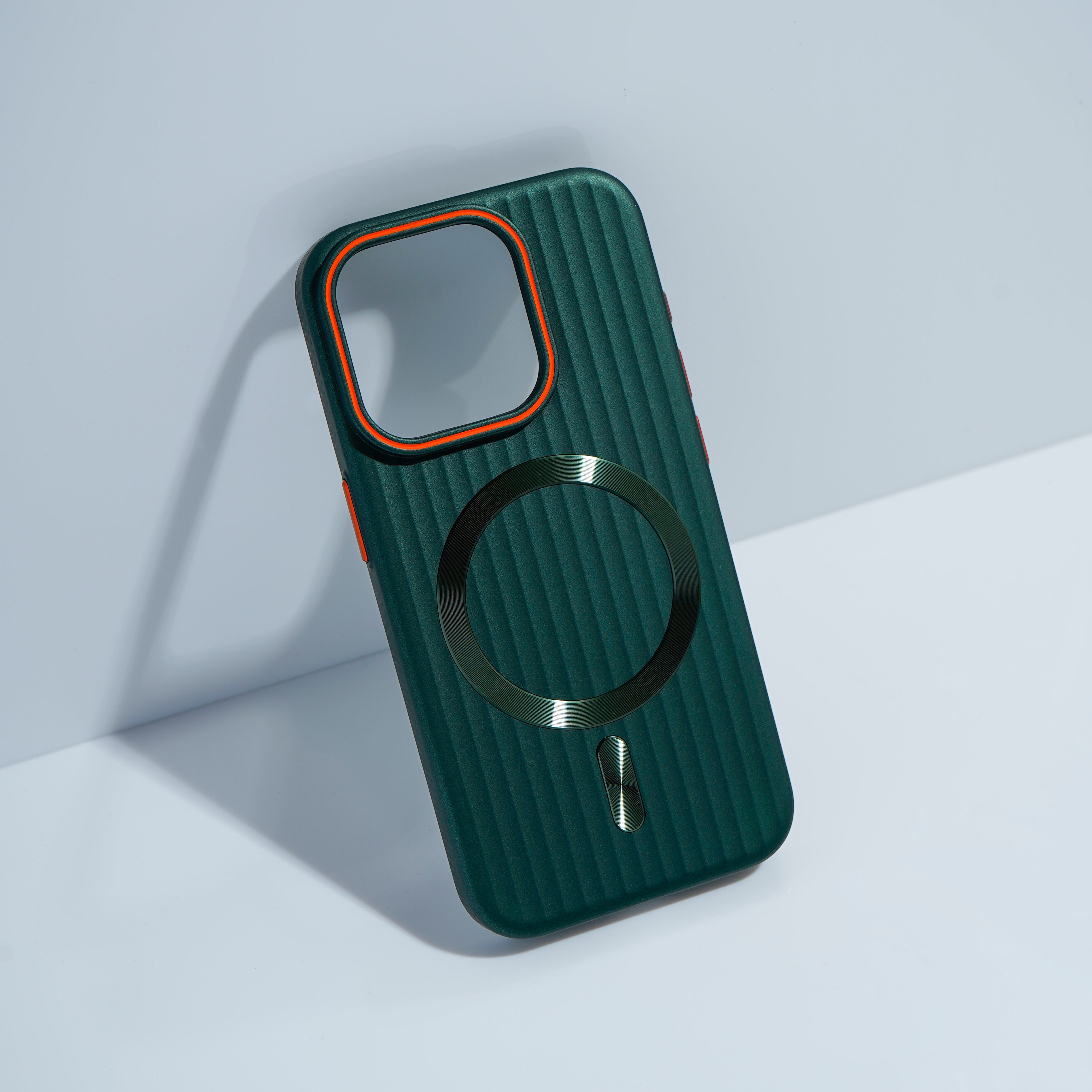 iPhone 13 Pro Max Cover Case Corrugated Hybrid Magsafe Green Case