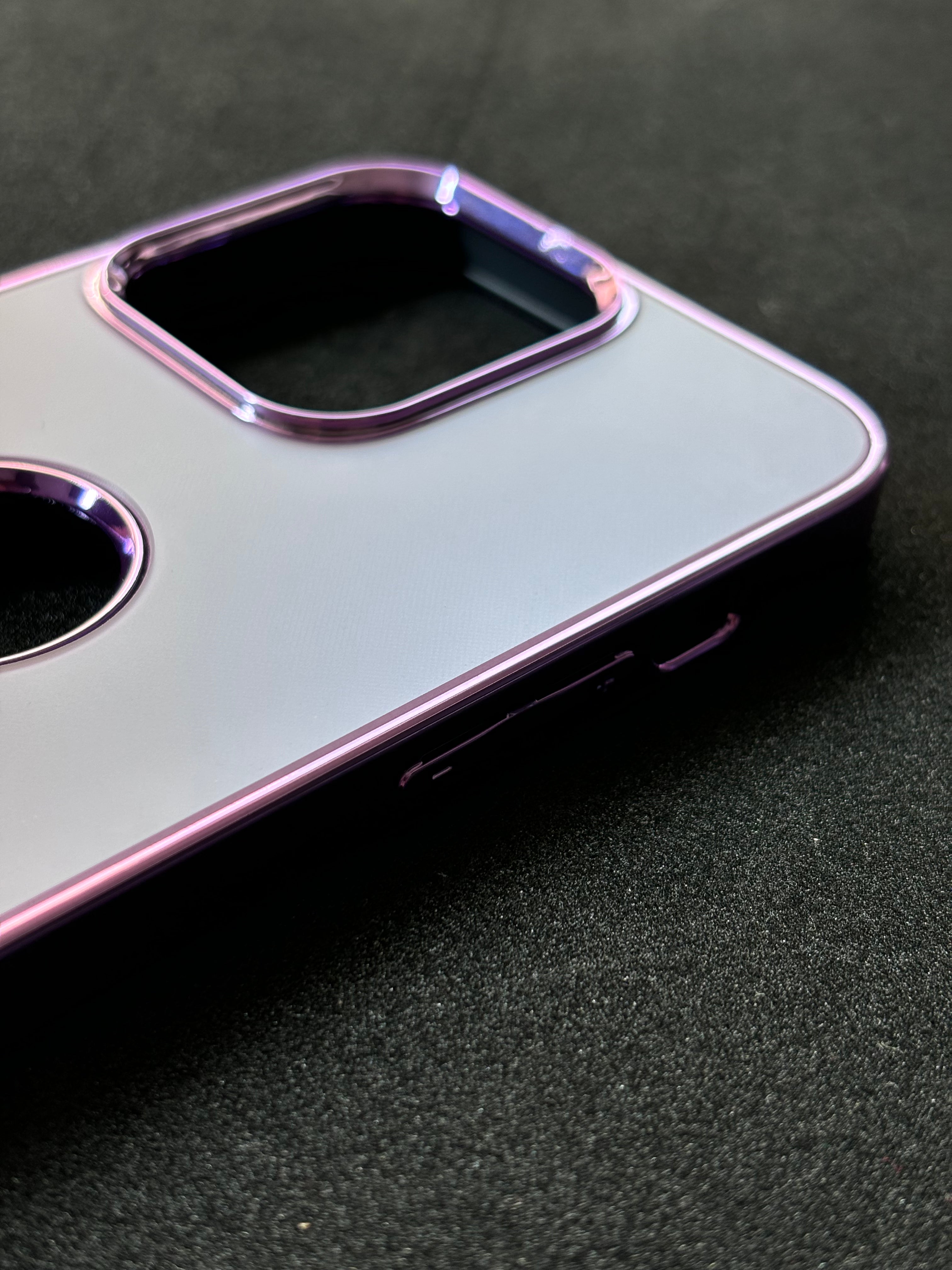 iPhone 15 Pro Case - Stylish Electroplating Cover-546