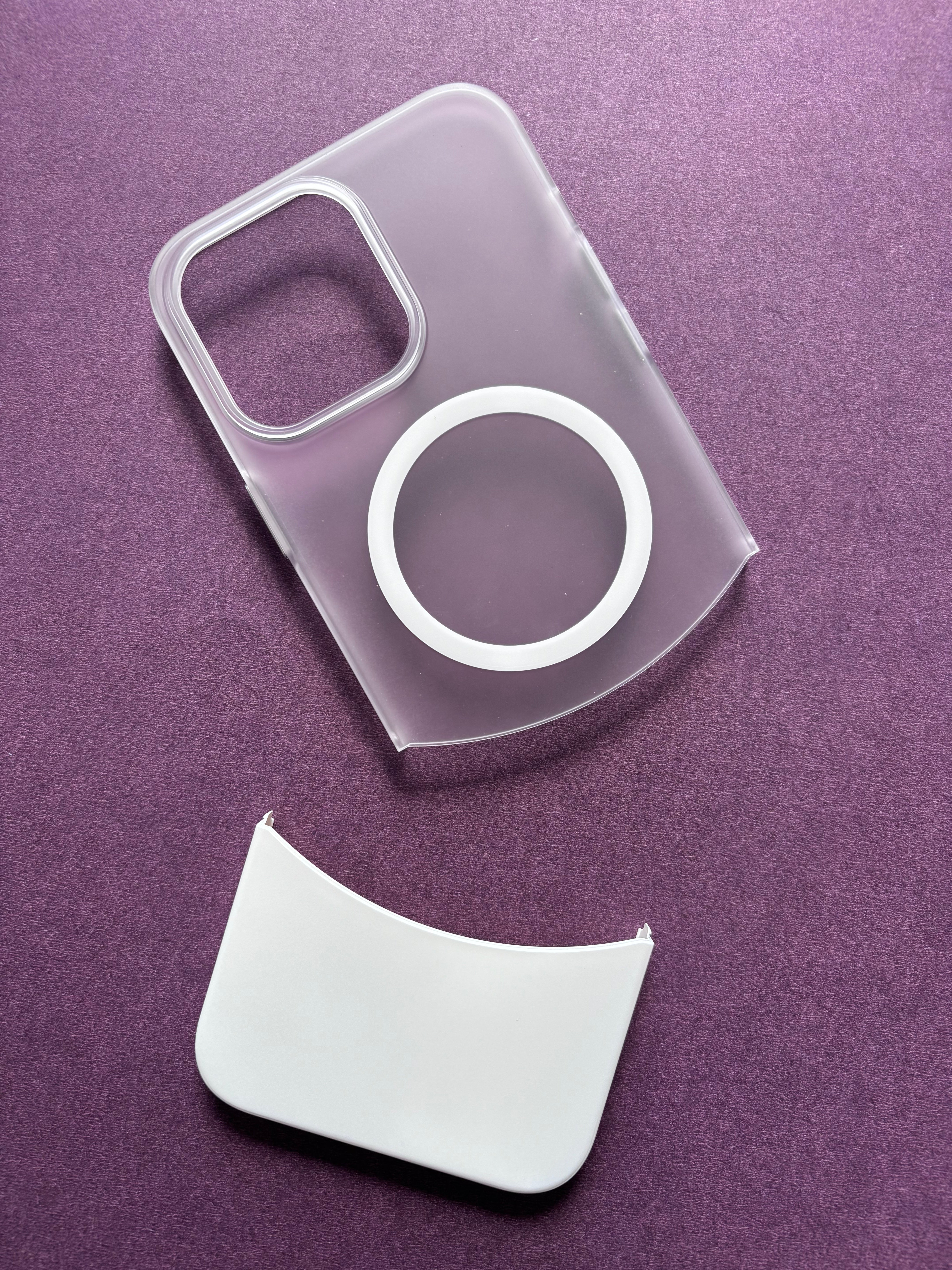 iPhone 15 Pro Back Cover - Splicing Detachable Cover-244