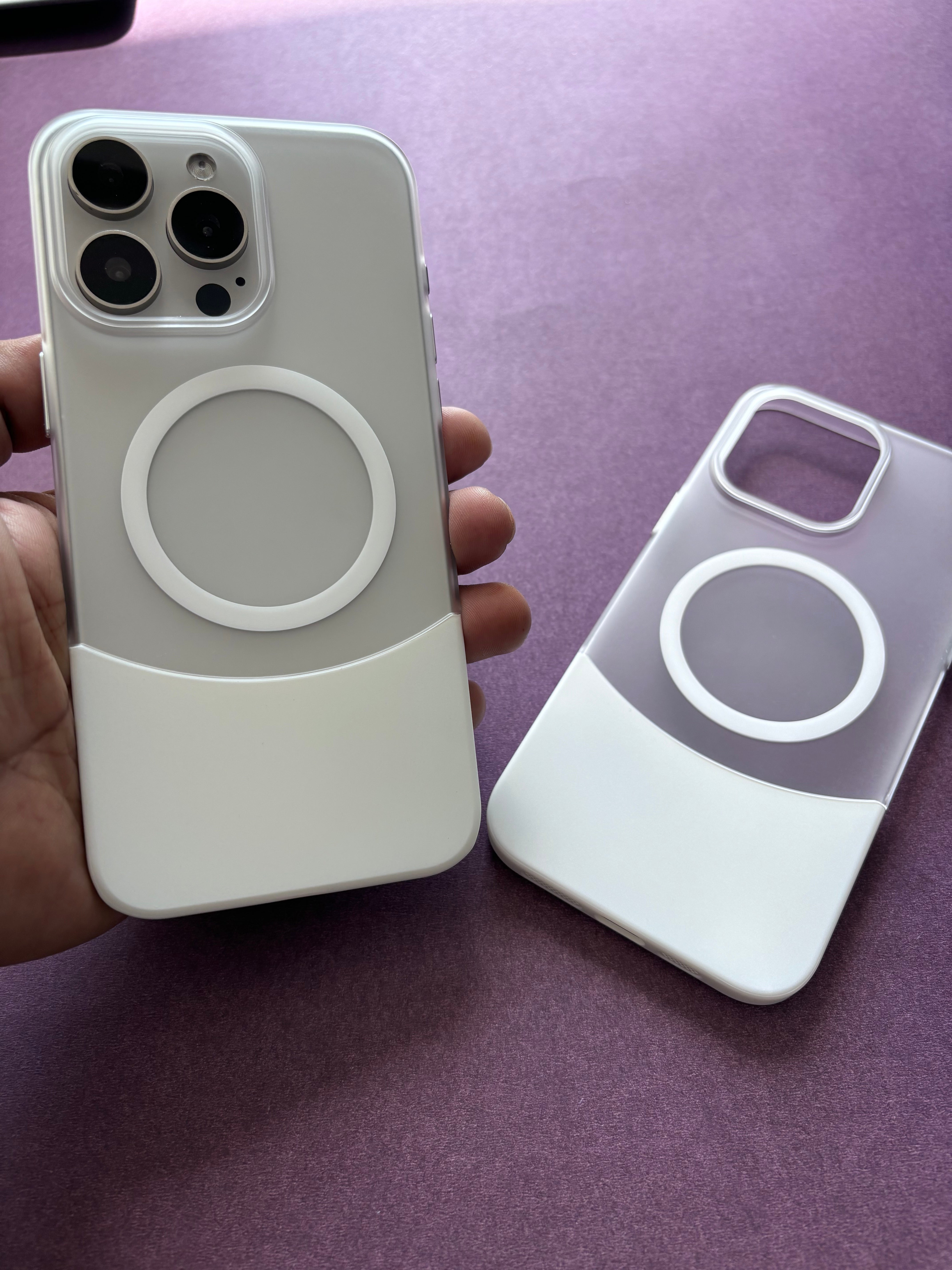 iPhone 15 Pro Back Cover - Splicing Detachable Cover-242