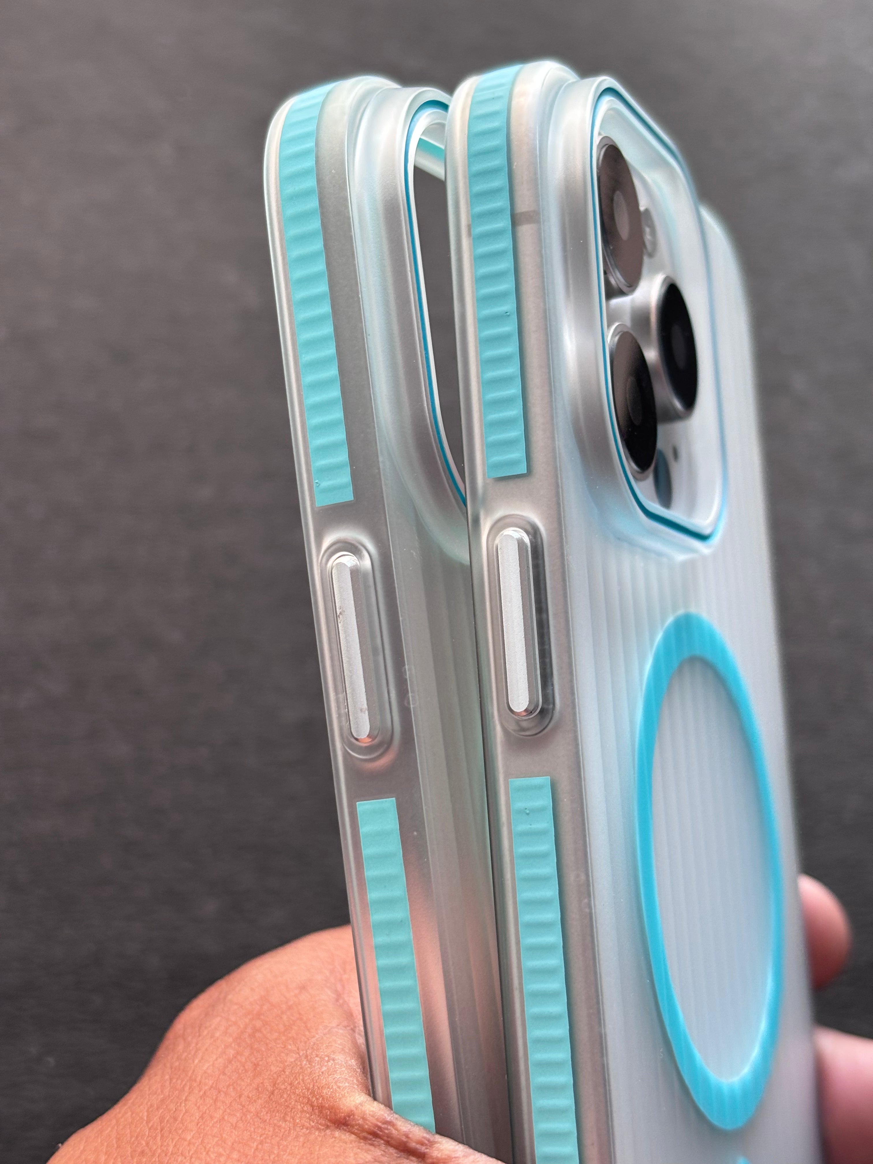 iPhone 15 Pro Cover - Corrugated Case-1544