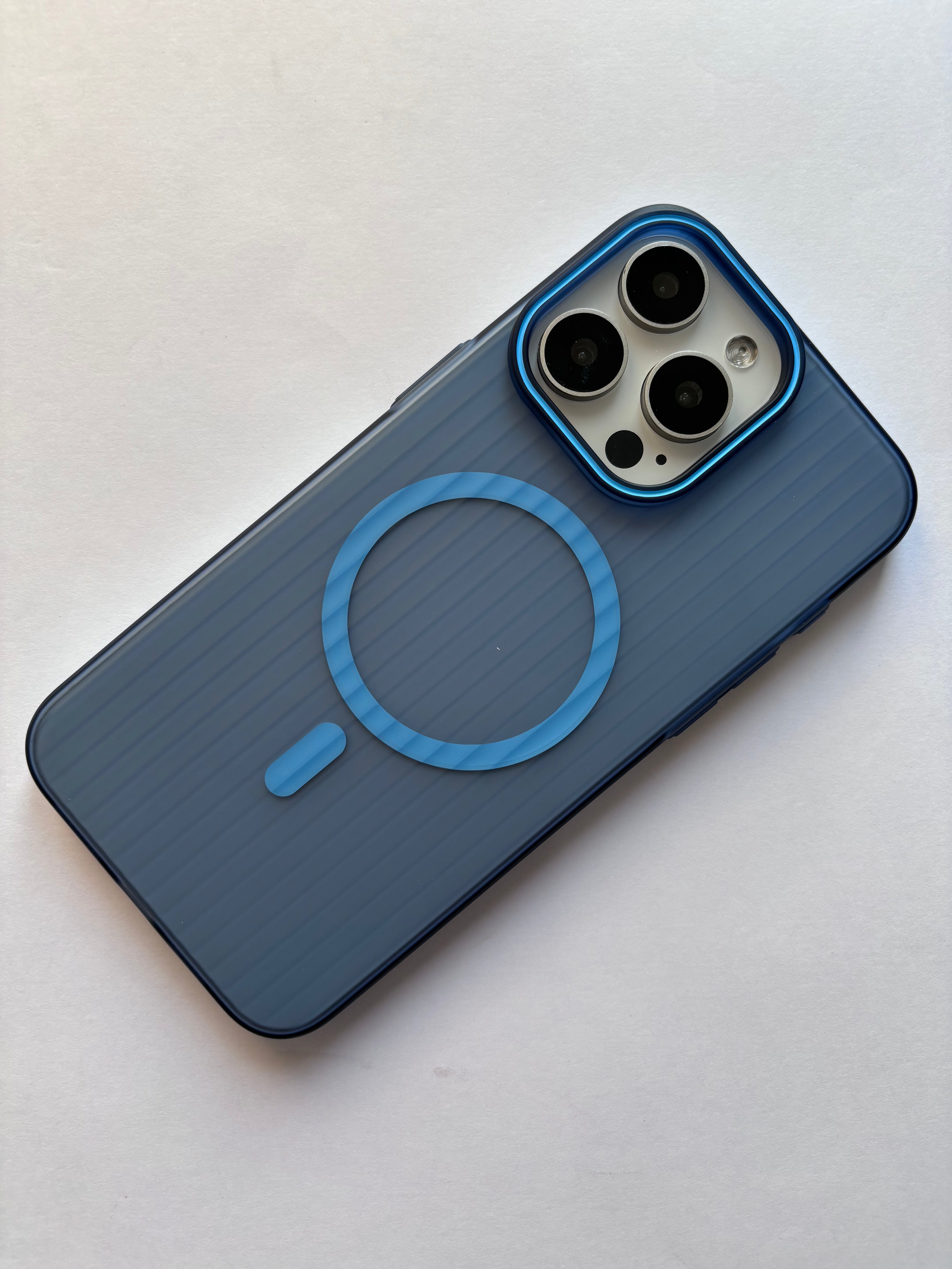 iPhone 15 Pro Cover Camera Protection - Luxury Corrugated-1569