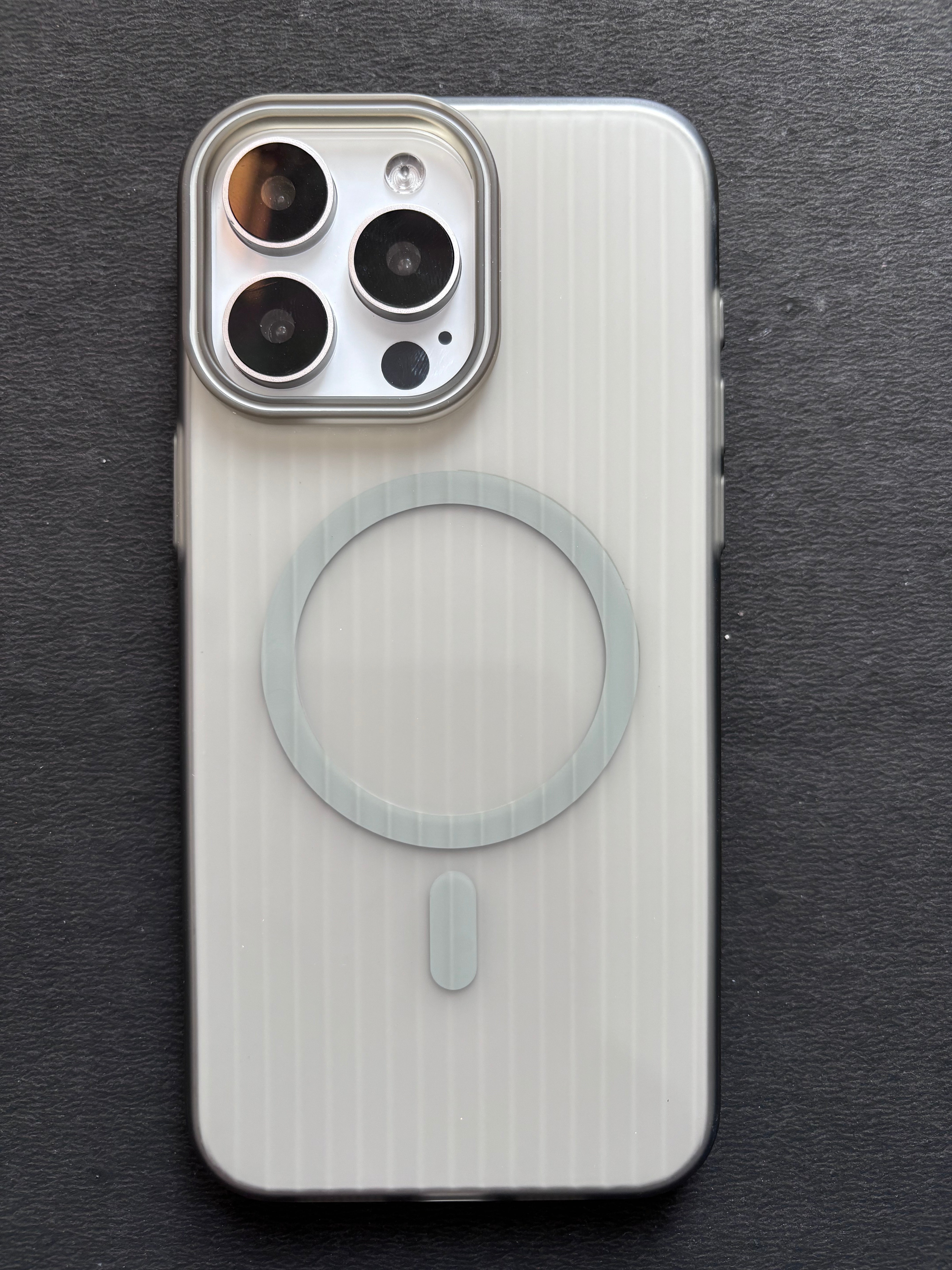 iPhone 15 Pro Cases - Corrugated Style Back cover-1559