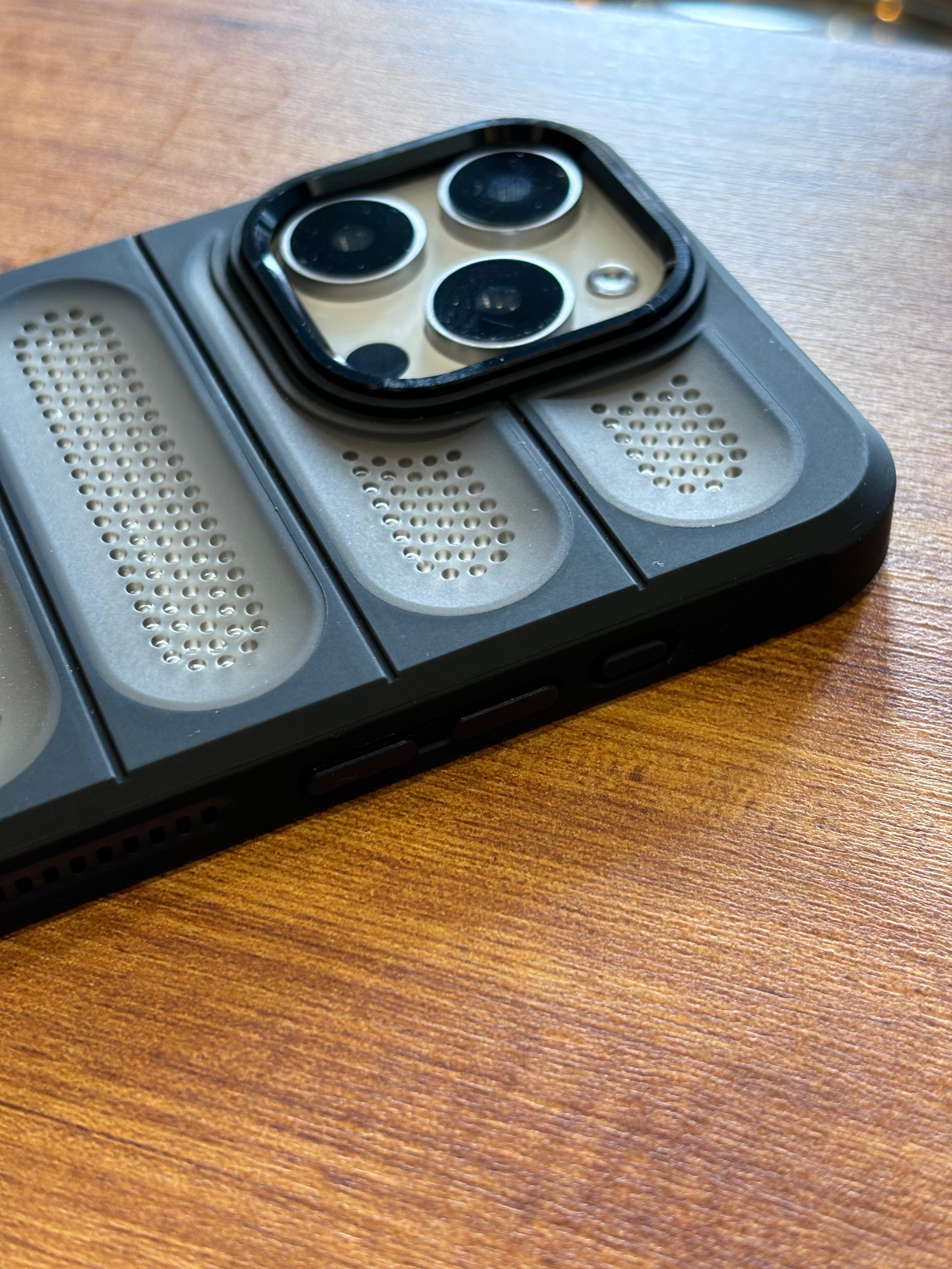 iPhone 13 Pro Max Cover - Breathable Case Black-2424