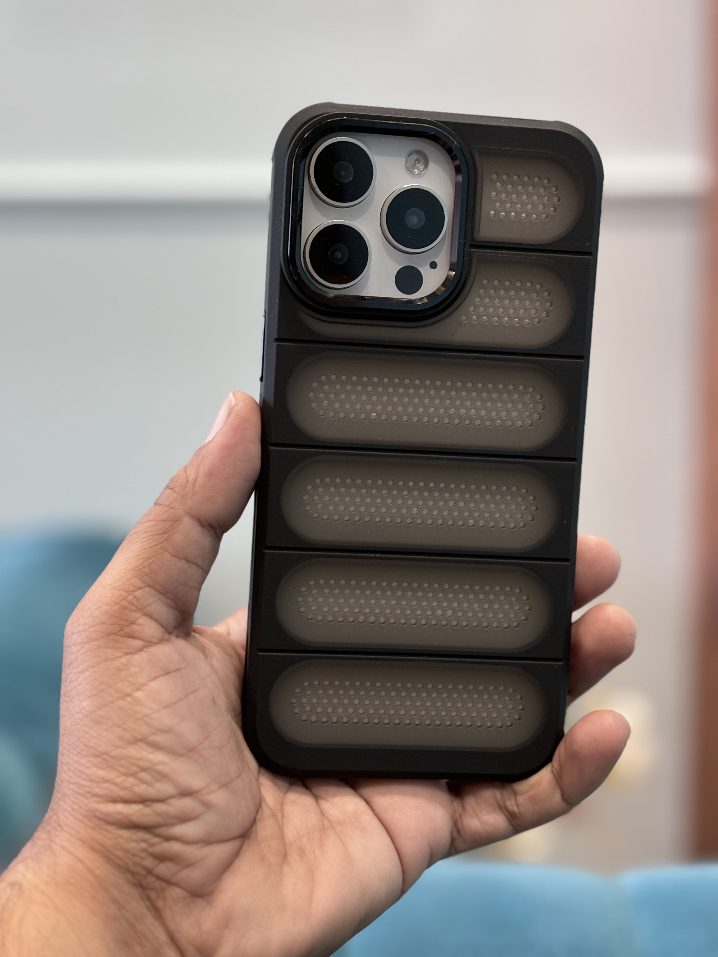iPhone 13 Pro Max Cover - Breathable Case Black-2421
