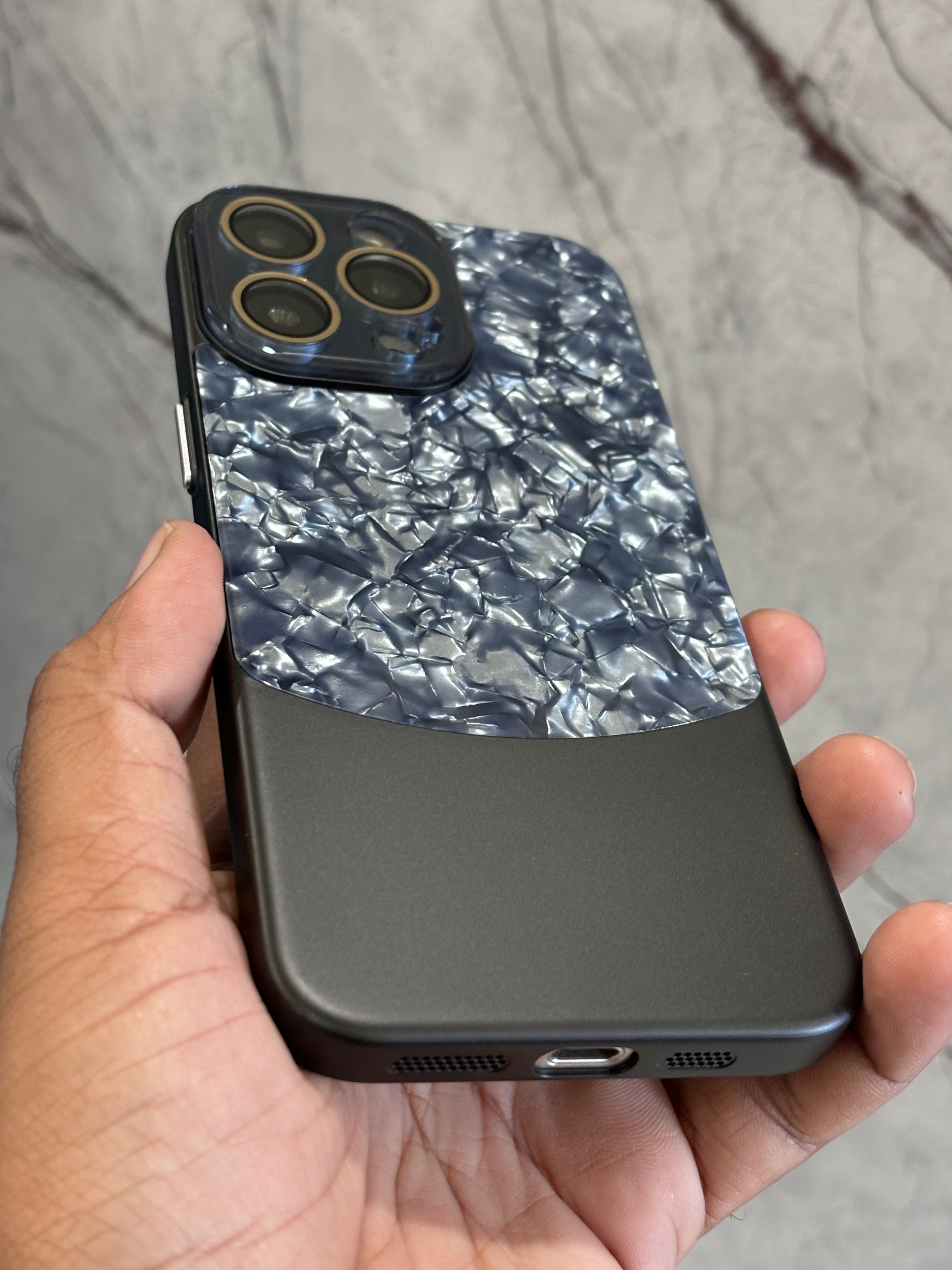 iPhone 15 Pro Cover - With Camera Protection-633