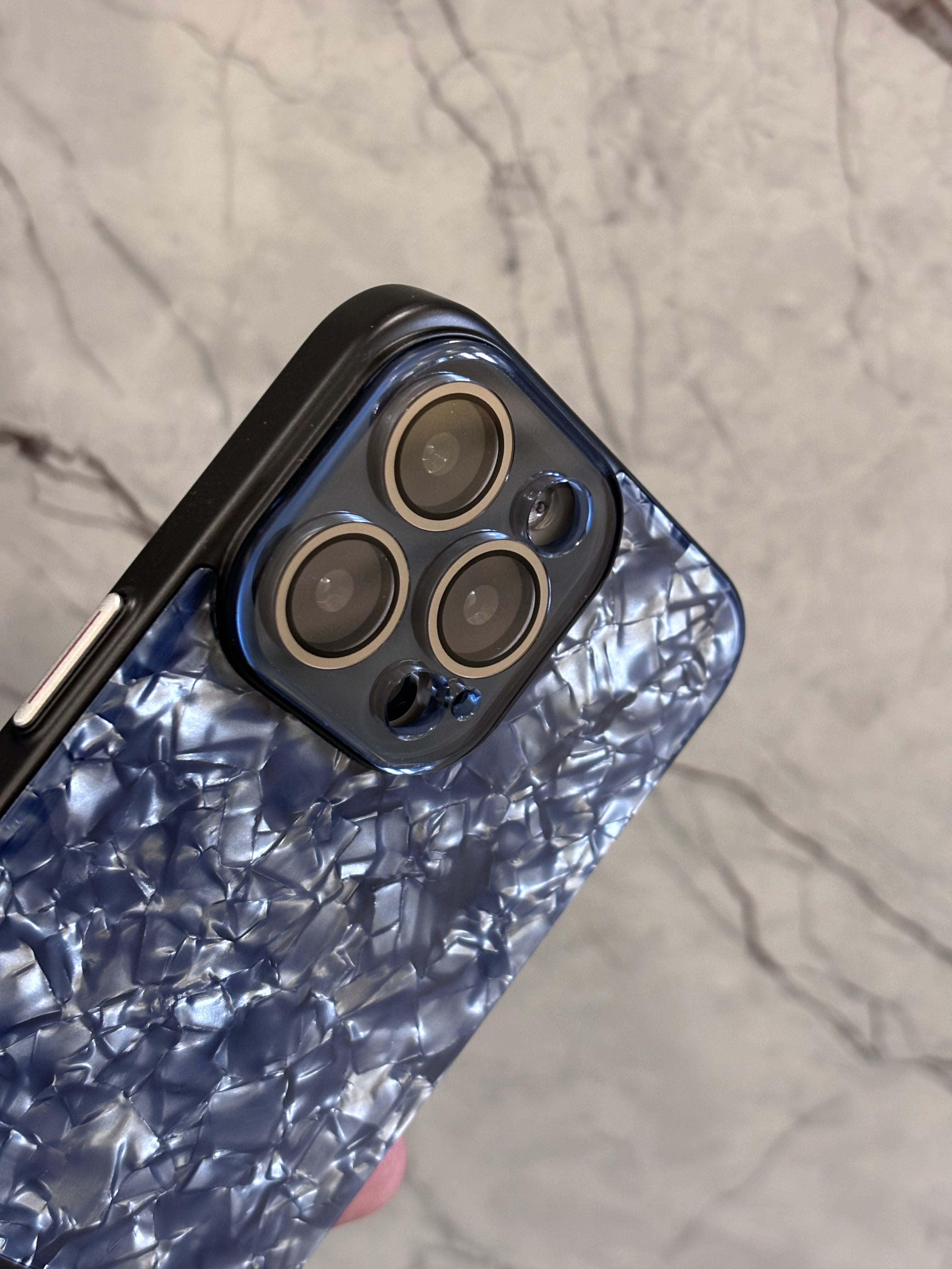 iPhone 15 Pro Cover - With Camera Protection-634