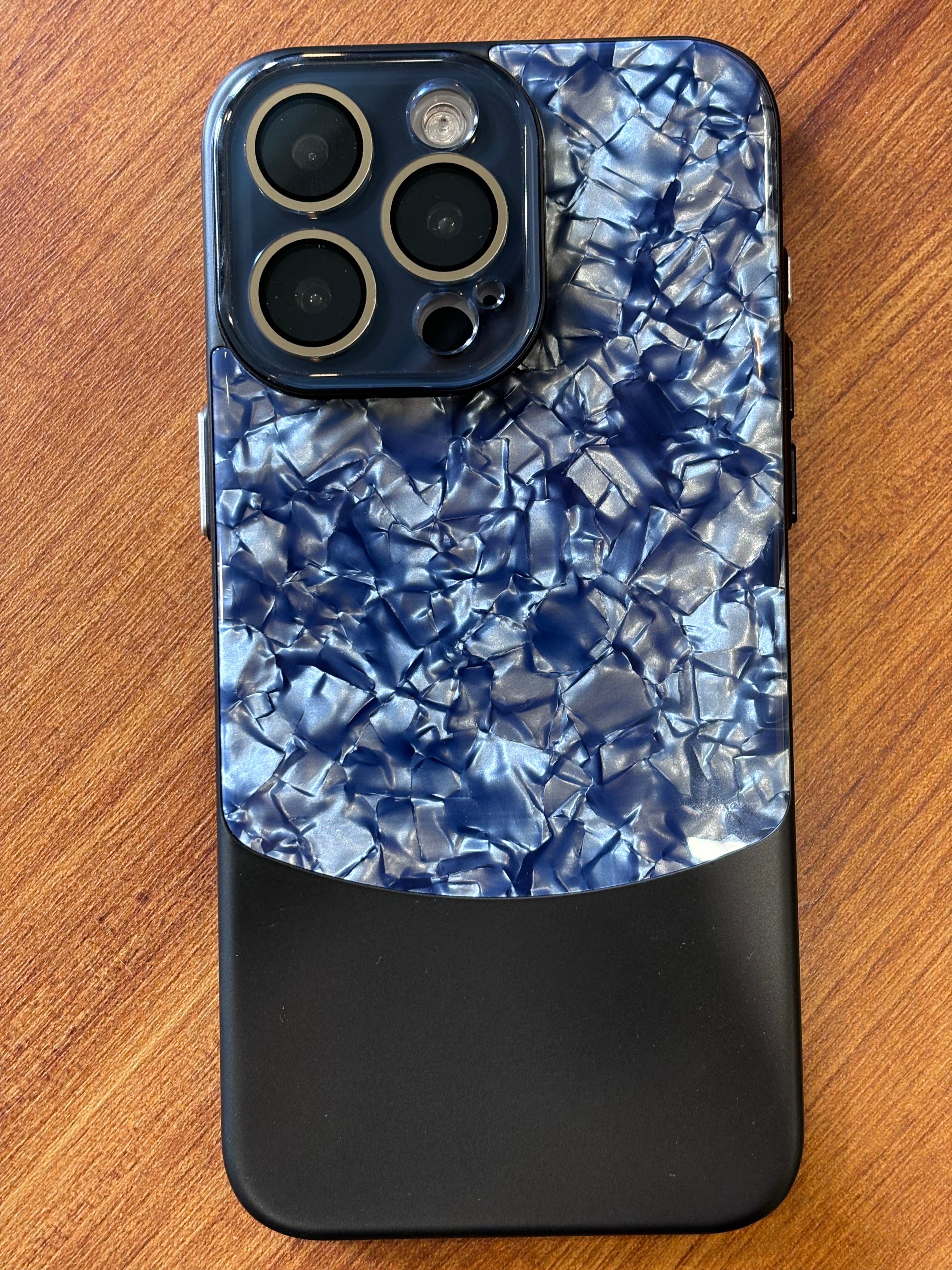 iPhone 15 Pro Cover - With Camera Protection-635