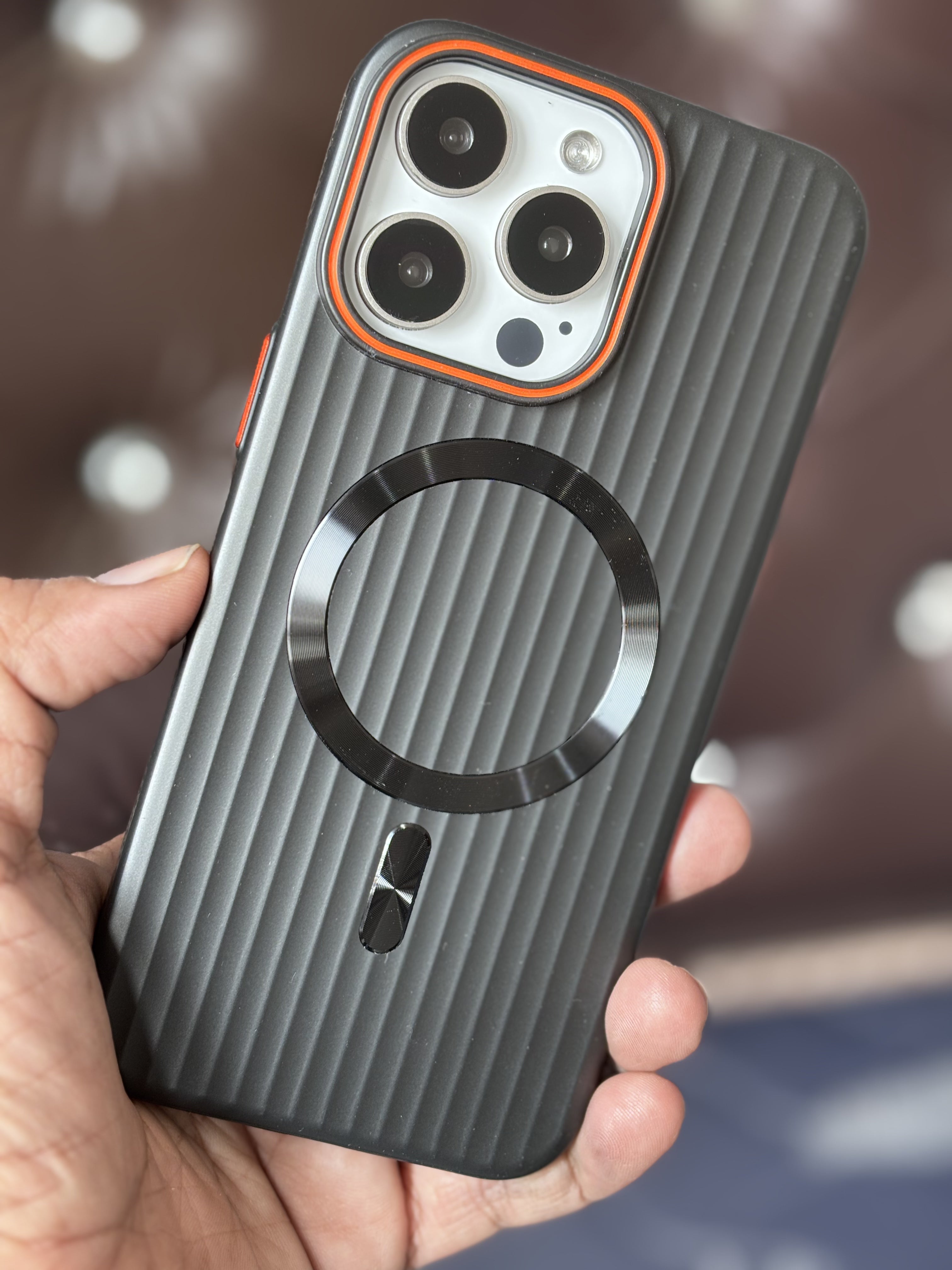 iPhone 15 Pro Case - Corrugated Cover-1173