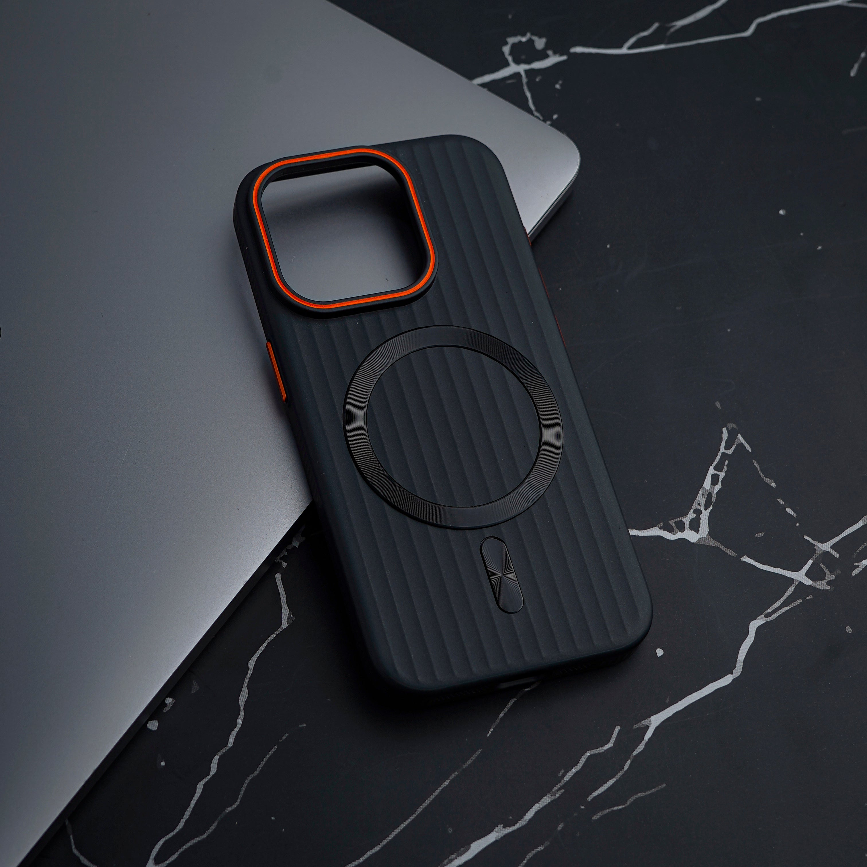 iPhone 14 Pro Case - Thin Corrugated Cover