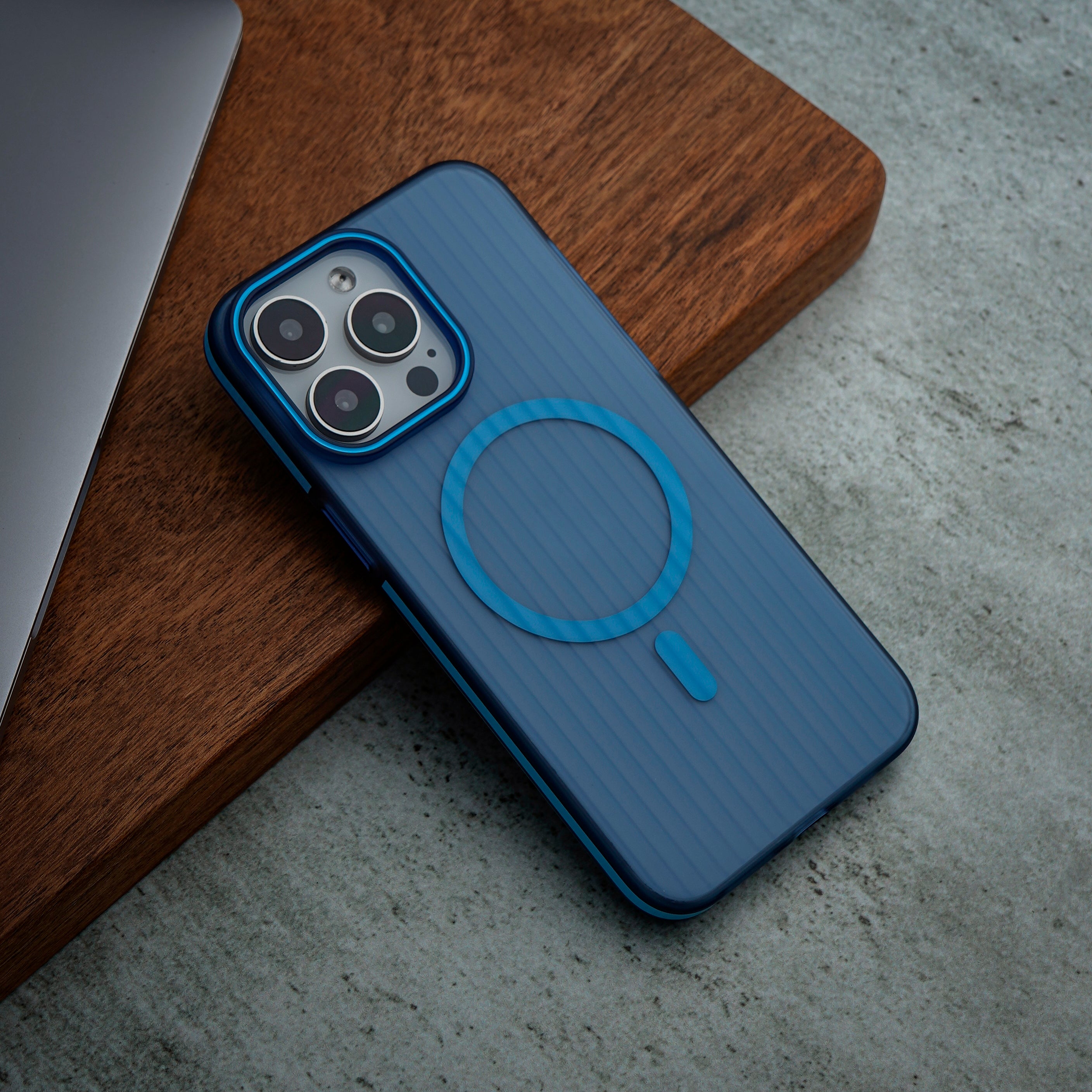iPhone 14 Pro Cover Case - Corrugated Style Back