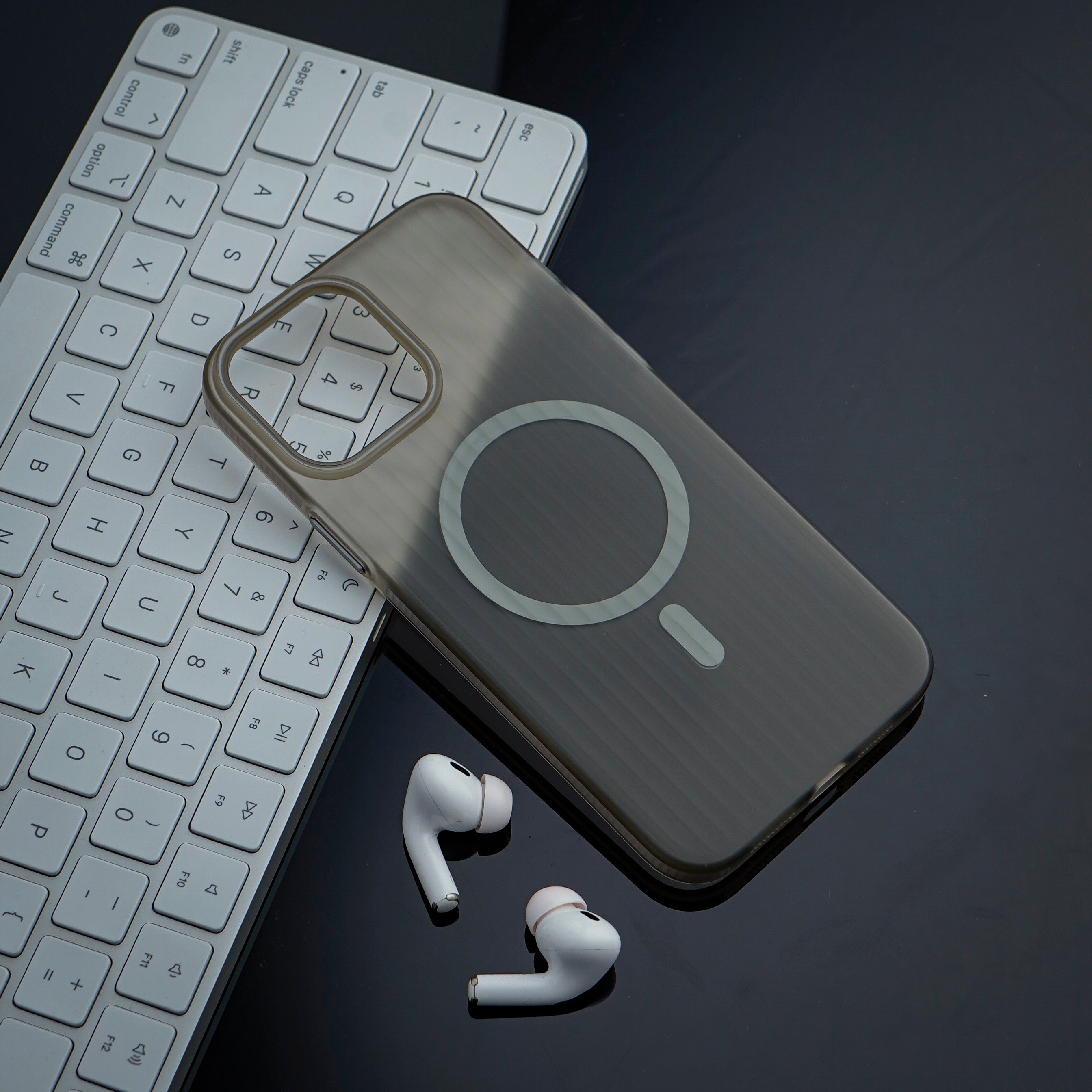 iPhone 14 Pro Case Thin Luxury Corrugated Cover