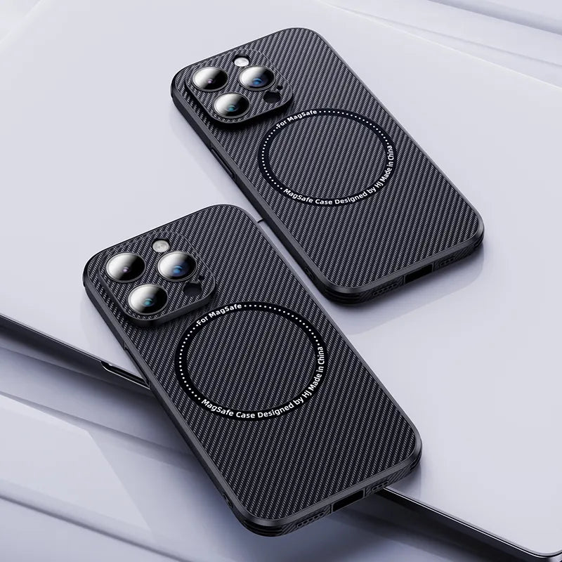 Iphone 15 High Quality Carbon Fiber Wireless Charging with Camera Lens Protection phone case-Black