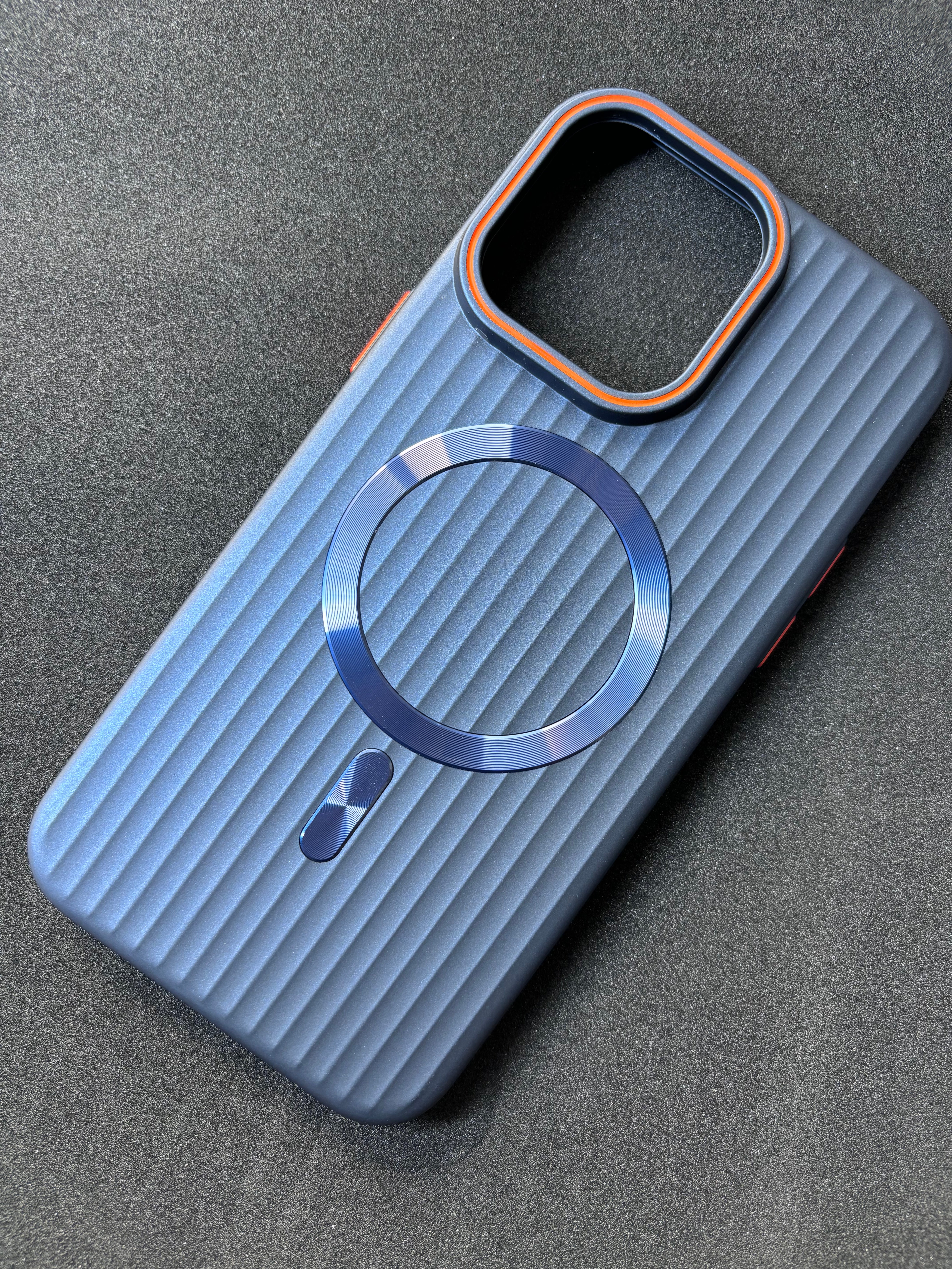 iPhone 14 Fashion Trend Corrugated PC Matte Skin Feel Luxury Wireless Charging Phone Case-Dark Blue