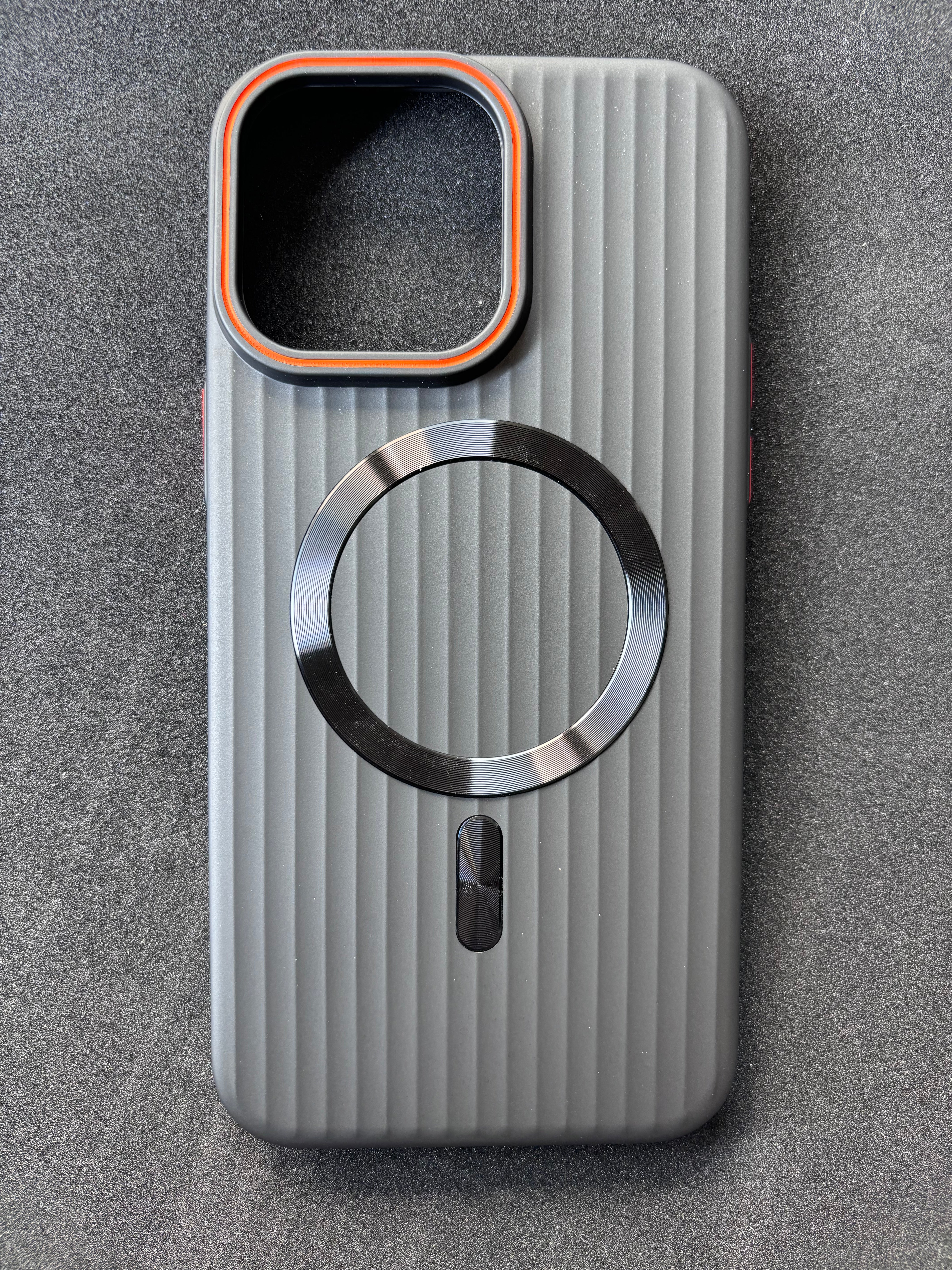 iPhone 13 Cover Corrugated Matte Case with Wireless Charging - Gray