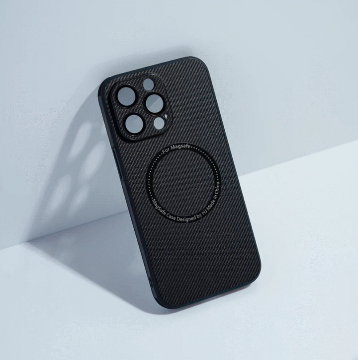 iPhone 13 Pro Cover - Black - Image 2