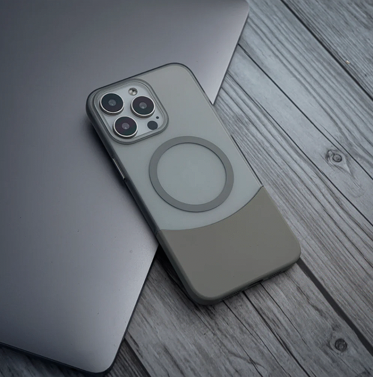 iPhone 15 Pro Case - Splicing Detachable Cover