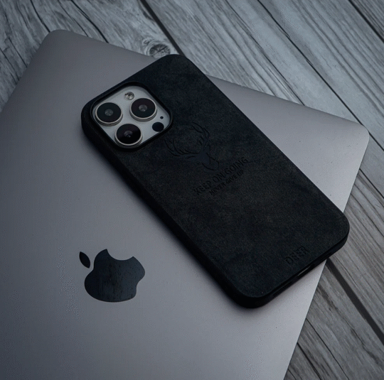 iPhone 13 Pro Max Cover Prime Black