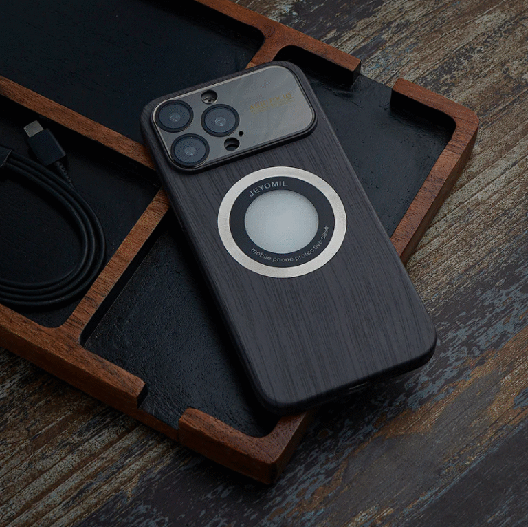 iPhone 15 Pro Cover - Texture Style Case