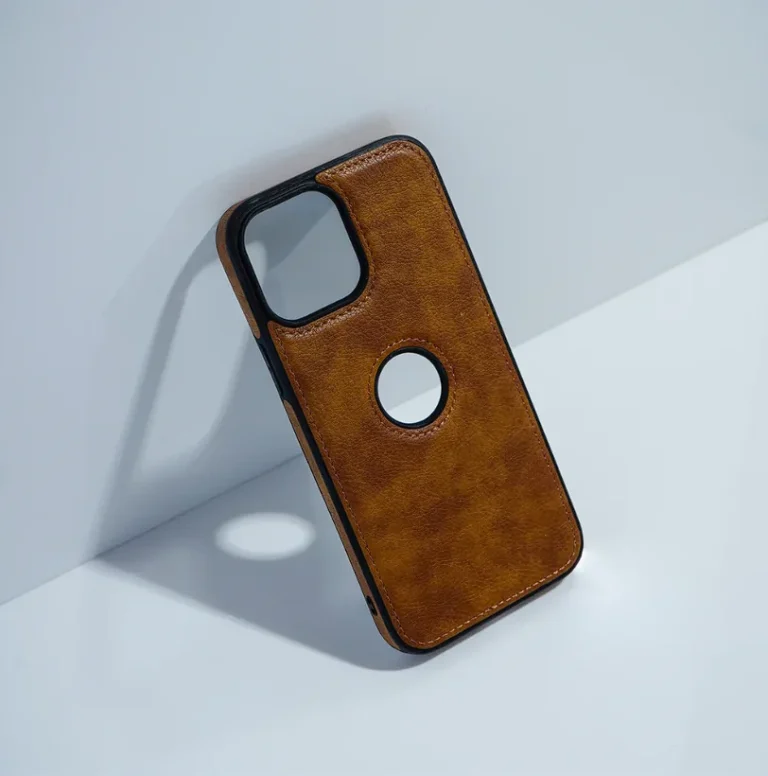 Iphone 13 pro cover – brown 02